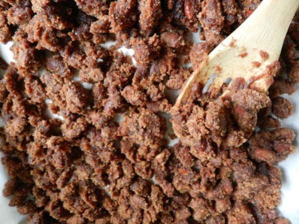 Sweet Slow Cooker Roasted Almonds by Rachel Schultz