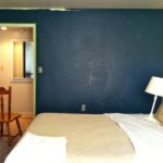 PAINTING A BEDROOM NAVY
