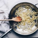 HOW TO CARAMELIZE ONIONS