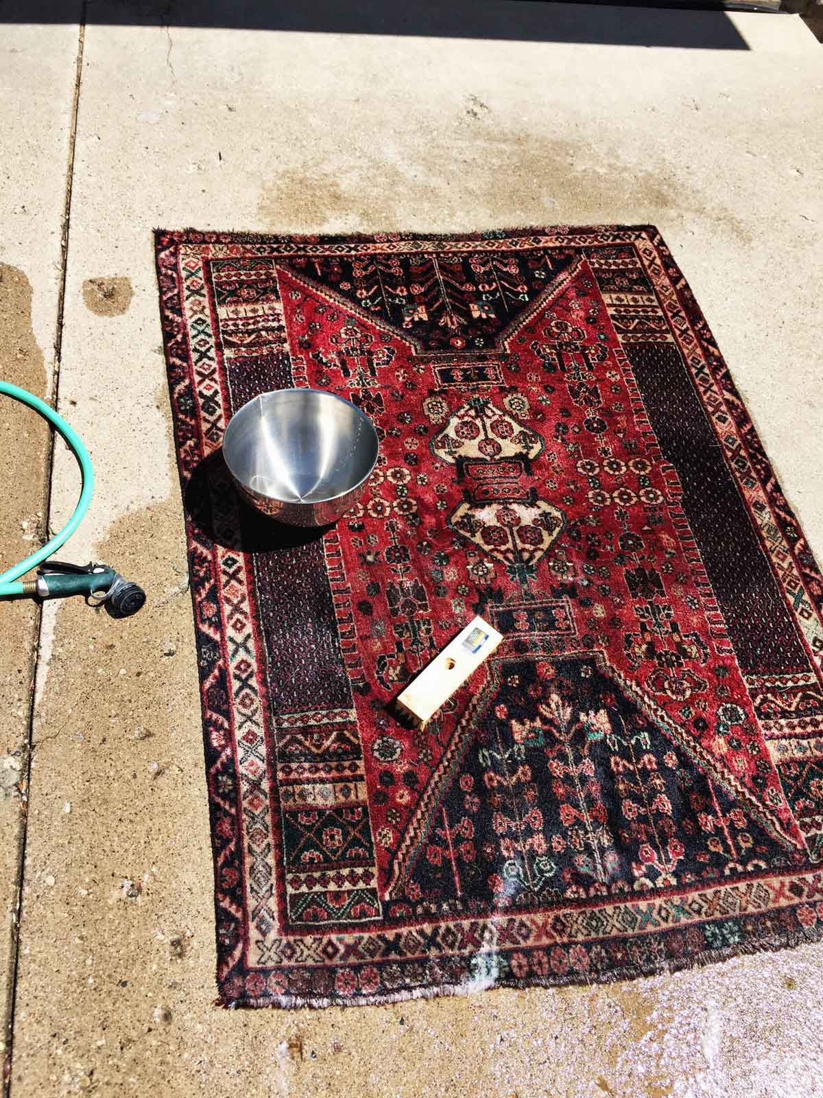 Rachel Schultz: HOW TO WASH A THRIFTED RUG (IT IS EASY)