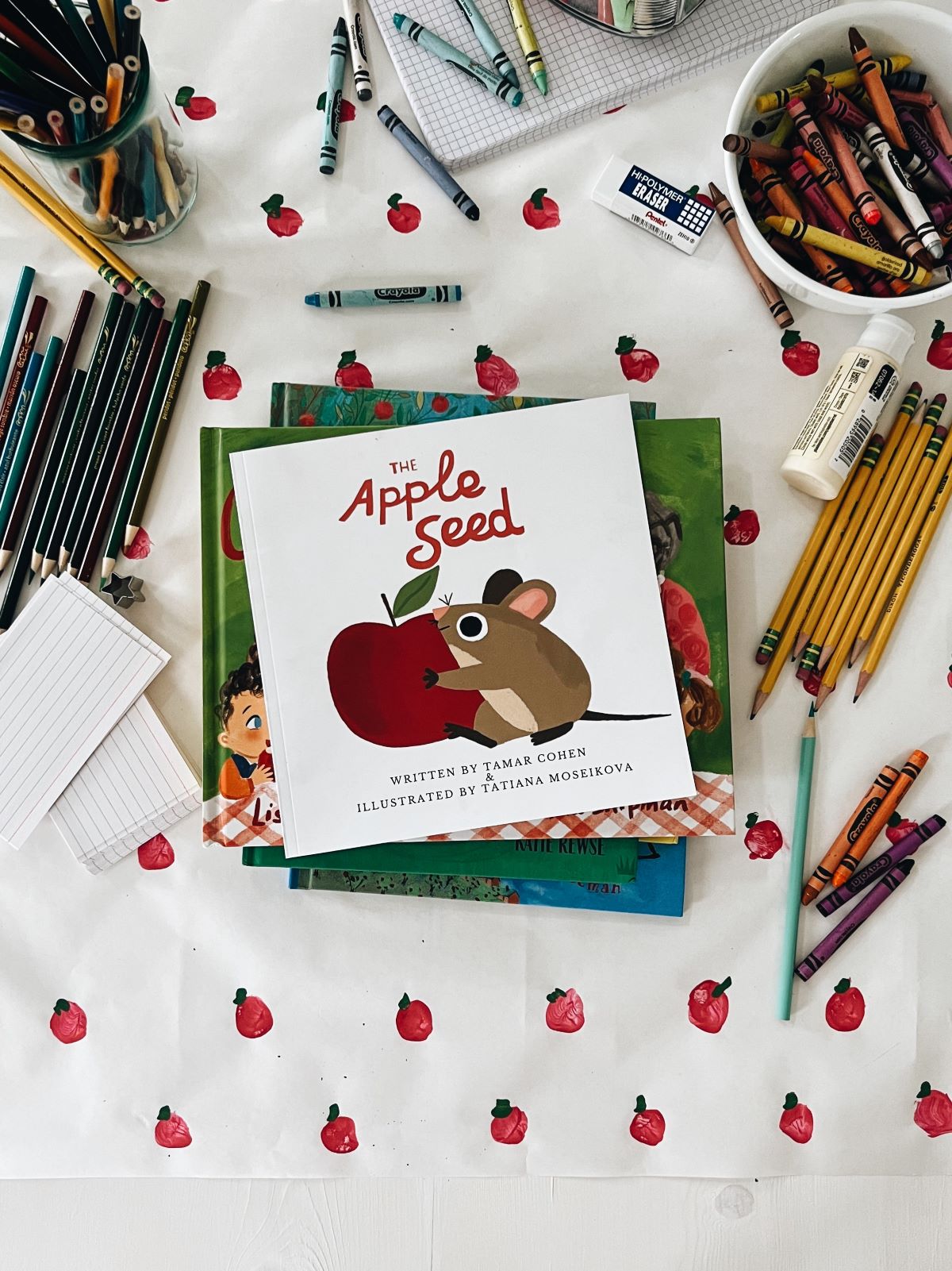 THE MOST BEAUTIFUL EARLY AUTUMN (APPLES!) CHILDREN’S BOOKS